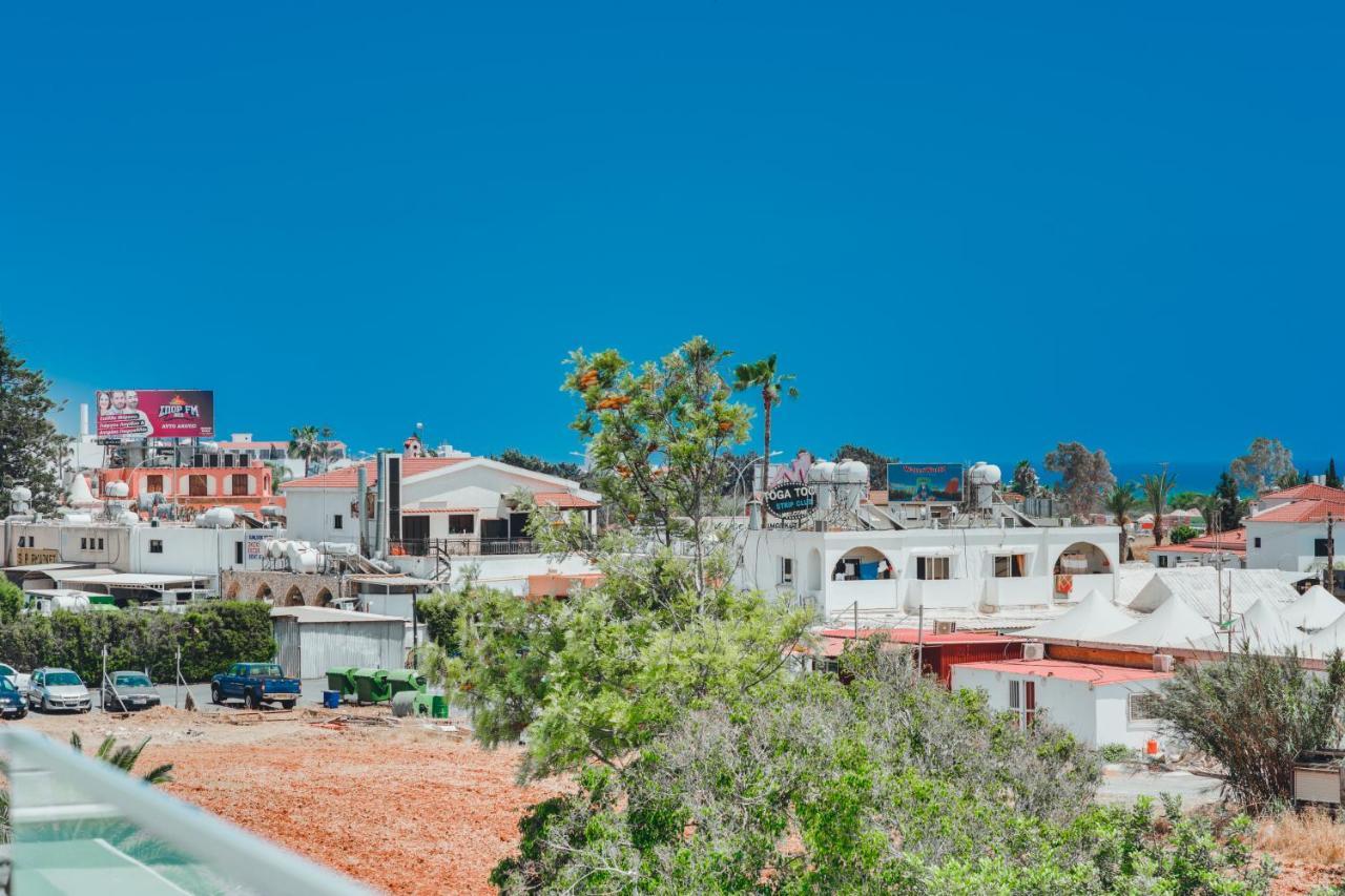 In Style In Modern 3 Bedroom Near Nissi & Square Villa