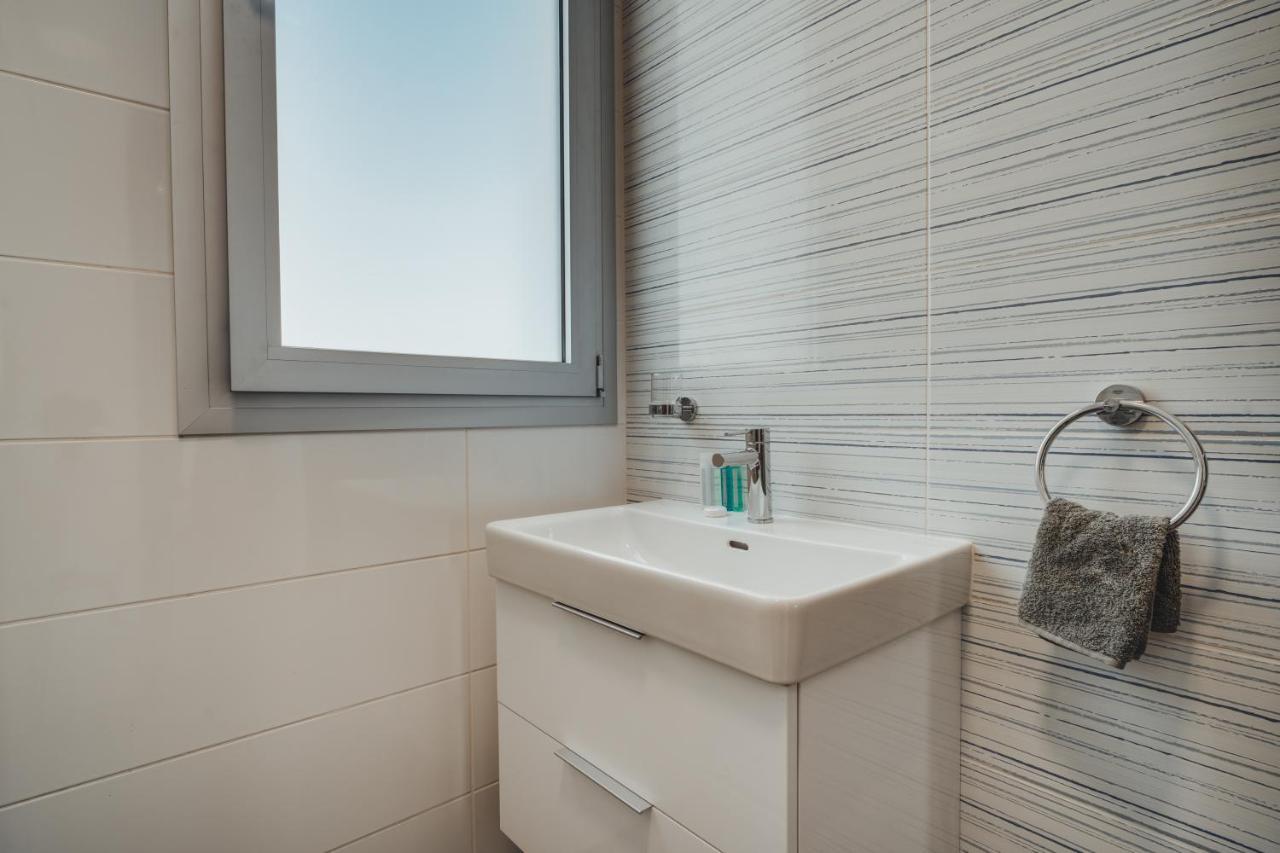 In Style In Modern 3 Bedroom Near Nissi & Square Ayia Napa