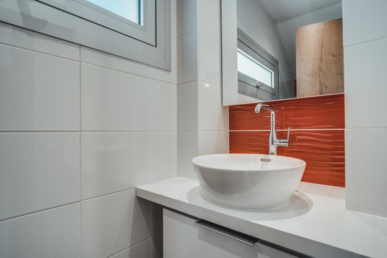 Villa In Style In Modern 3 Bedroom Near Nissi & Square Ayia Napa