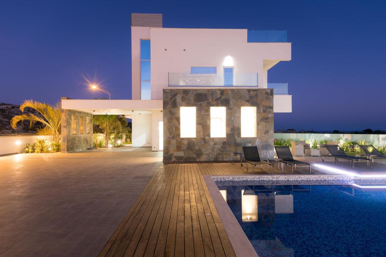 Sea Pearl Beachfront - Breeze Villa Ayia Napa