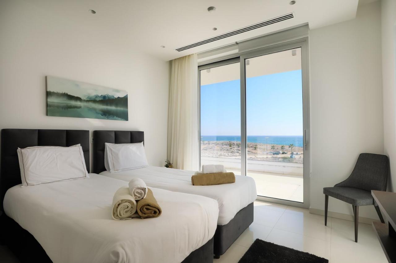 Sea Pearl Beachfront - Breeze Villa