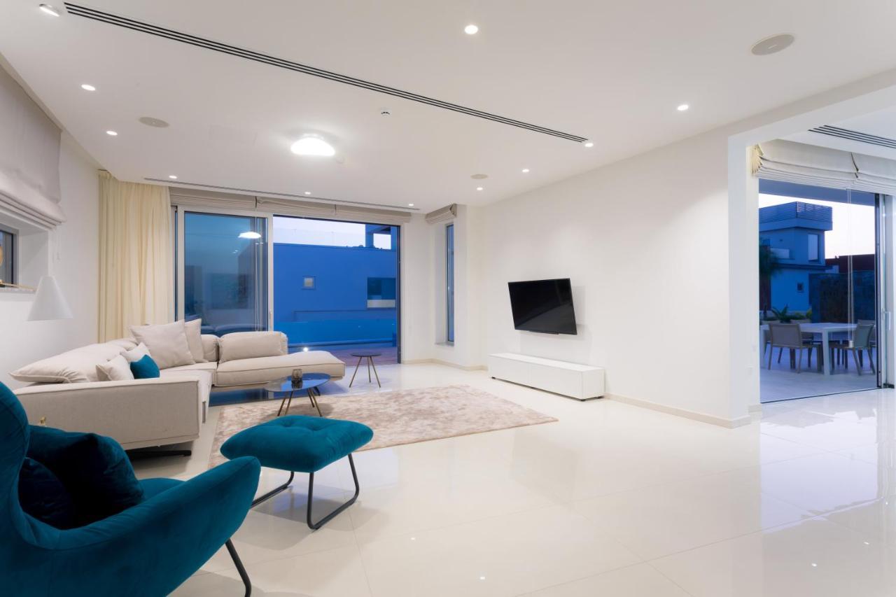 Sea Pearl Beachfront - Anemone *