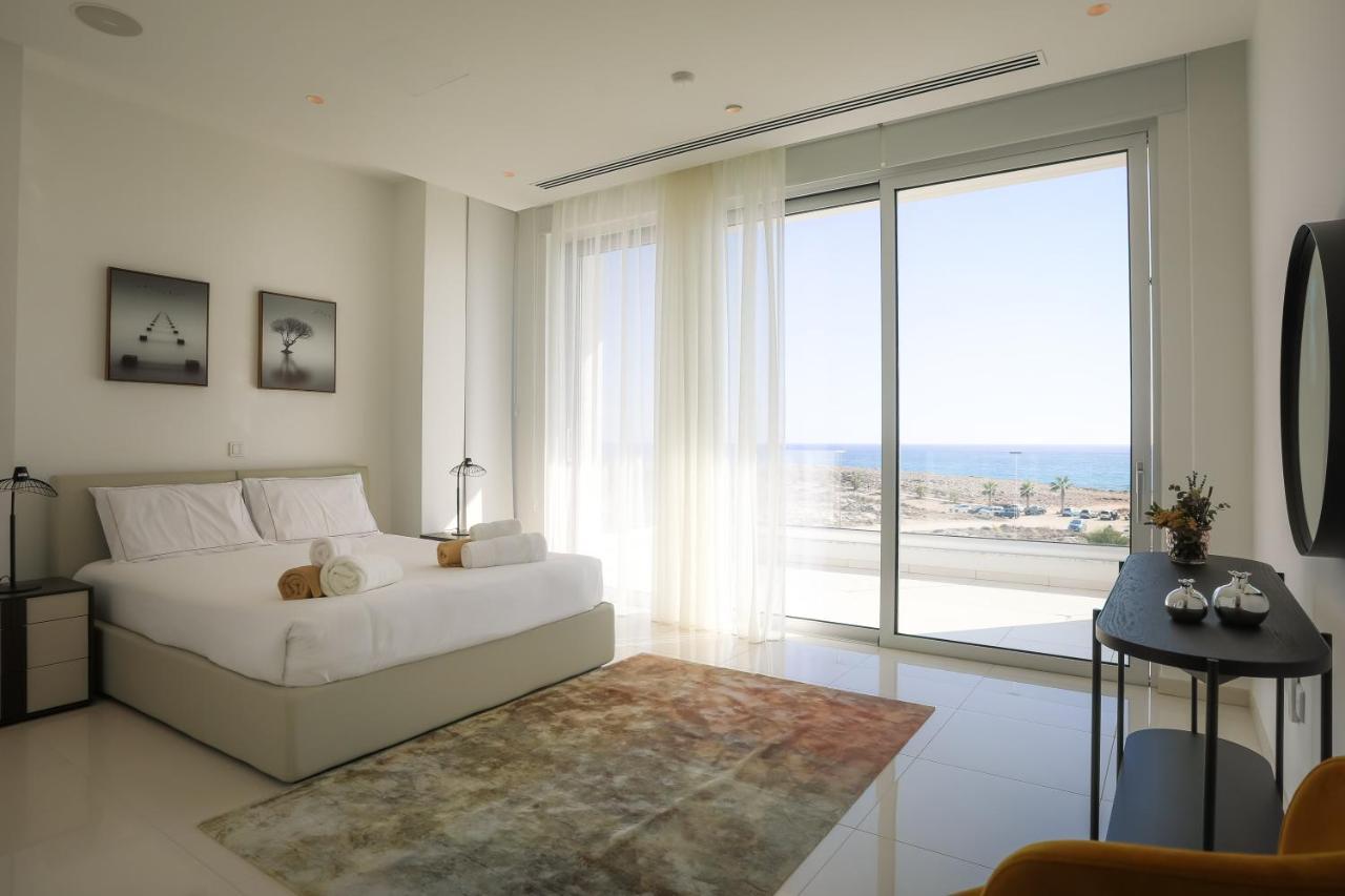Villa Sea Pearl Beachfront - Breeze *