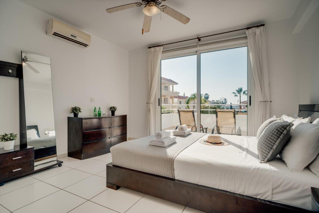 Katy Apartment *