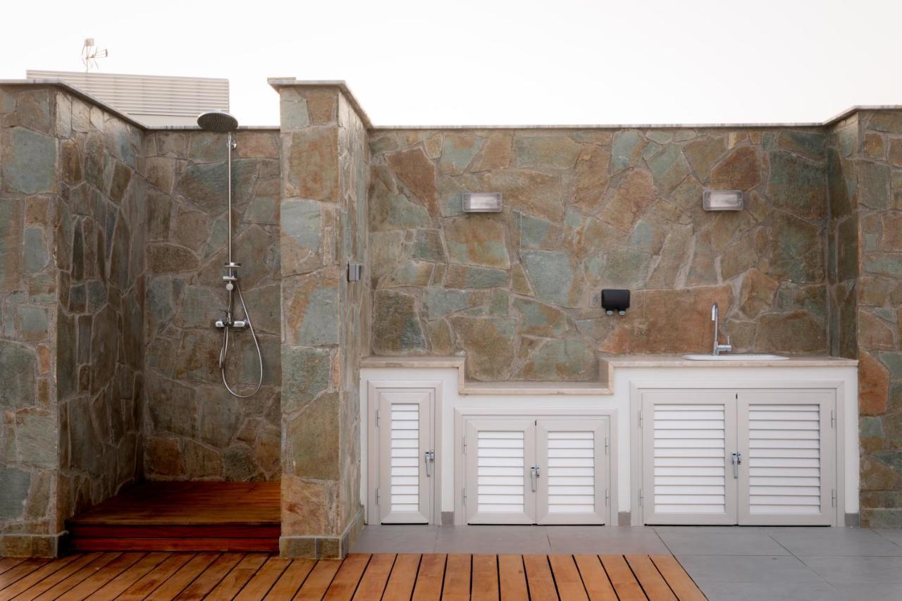 Sea Pearl Beachfront - Anemone Villa