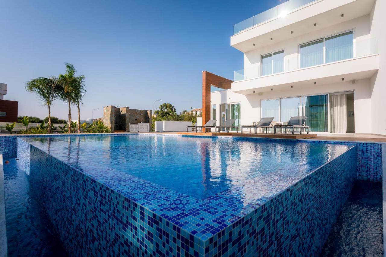 Villa Sea Pearl Beachfront - Anemone *