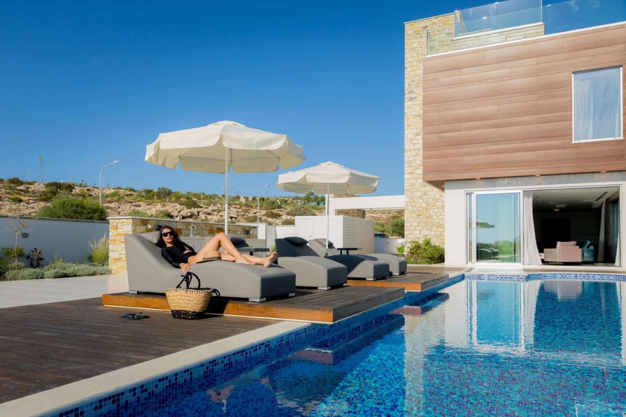 Villa Bridge Seaview