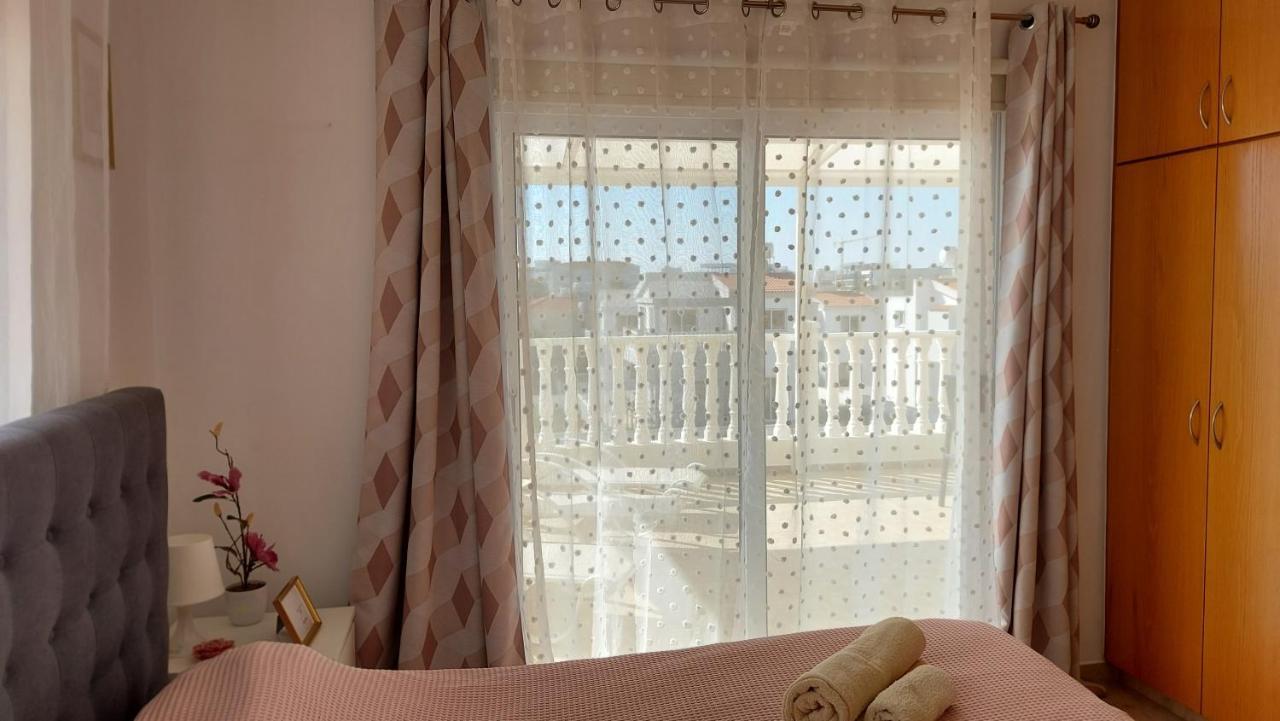 Apartment Nissi Golden Sands Sea View 2 Bedroom *