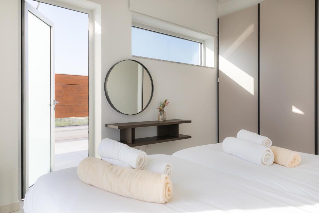 Sea Pearl Beachfront - Anemone Villa