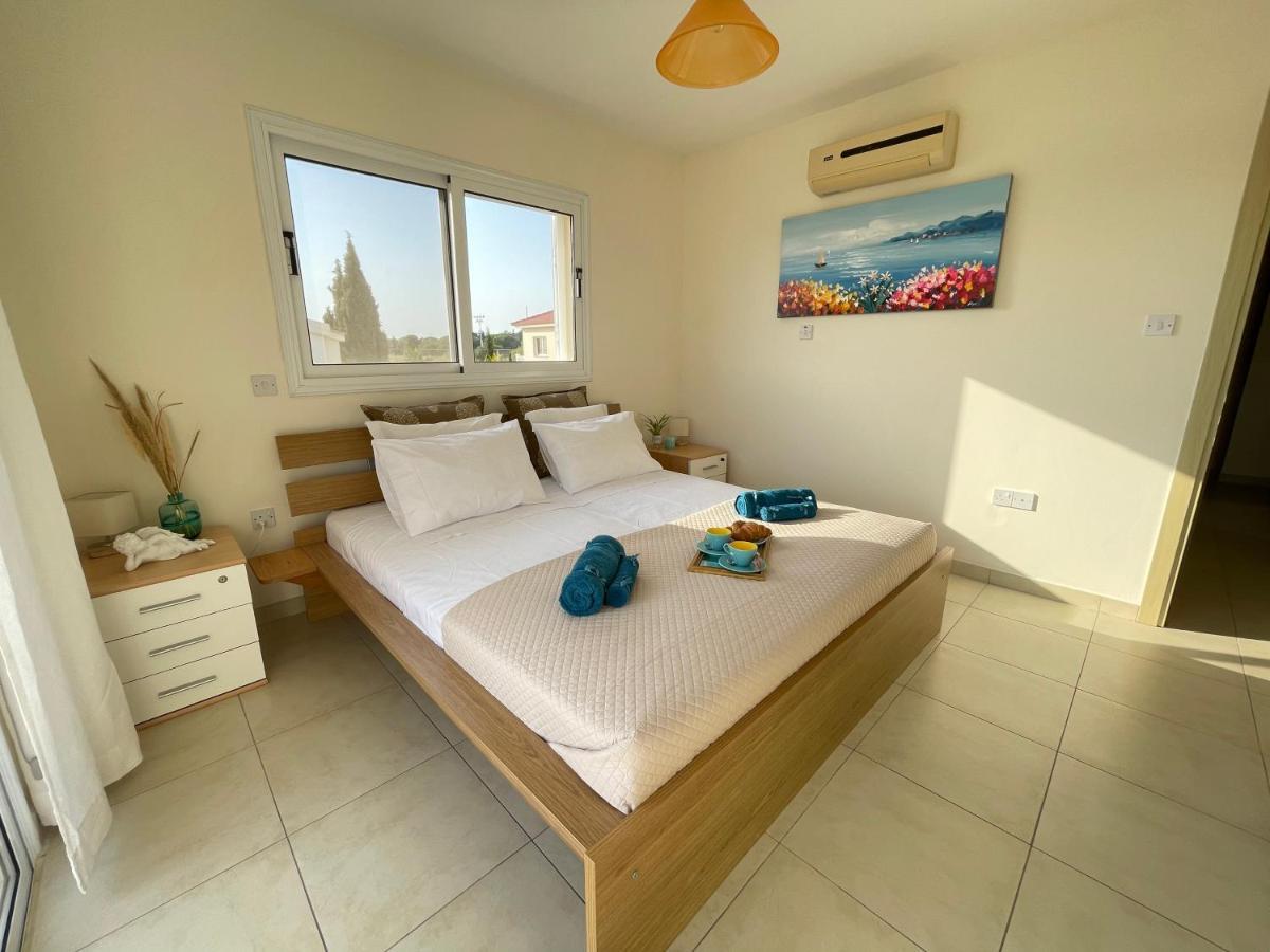 Elena Front Beach Apt * Ayia Napa