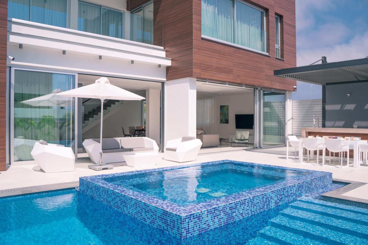 Vivo Mare Beachfront - Vista * Ayia Napa