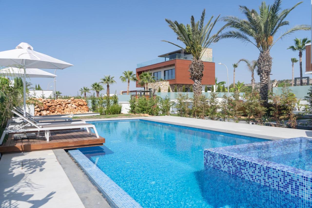 Vivo Mare Beachfront - Vista * Ayia Napa