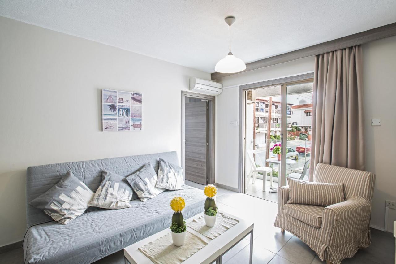 So3 Apartment *