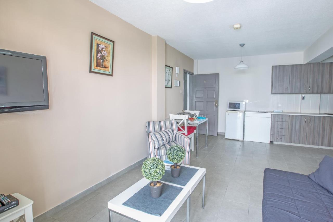 Apartment So4 *