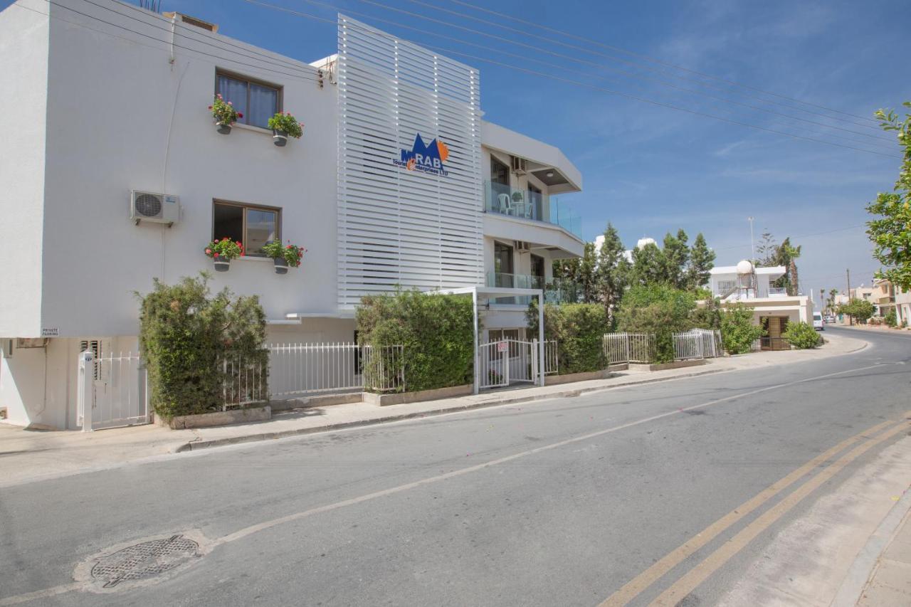 Apartment So4 *
