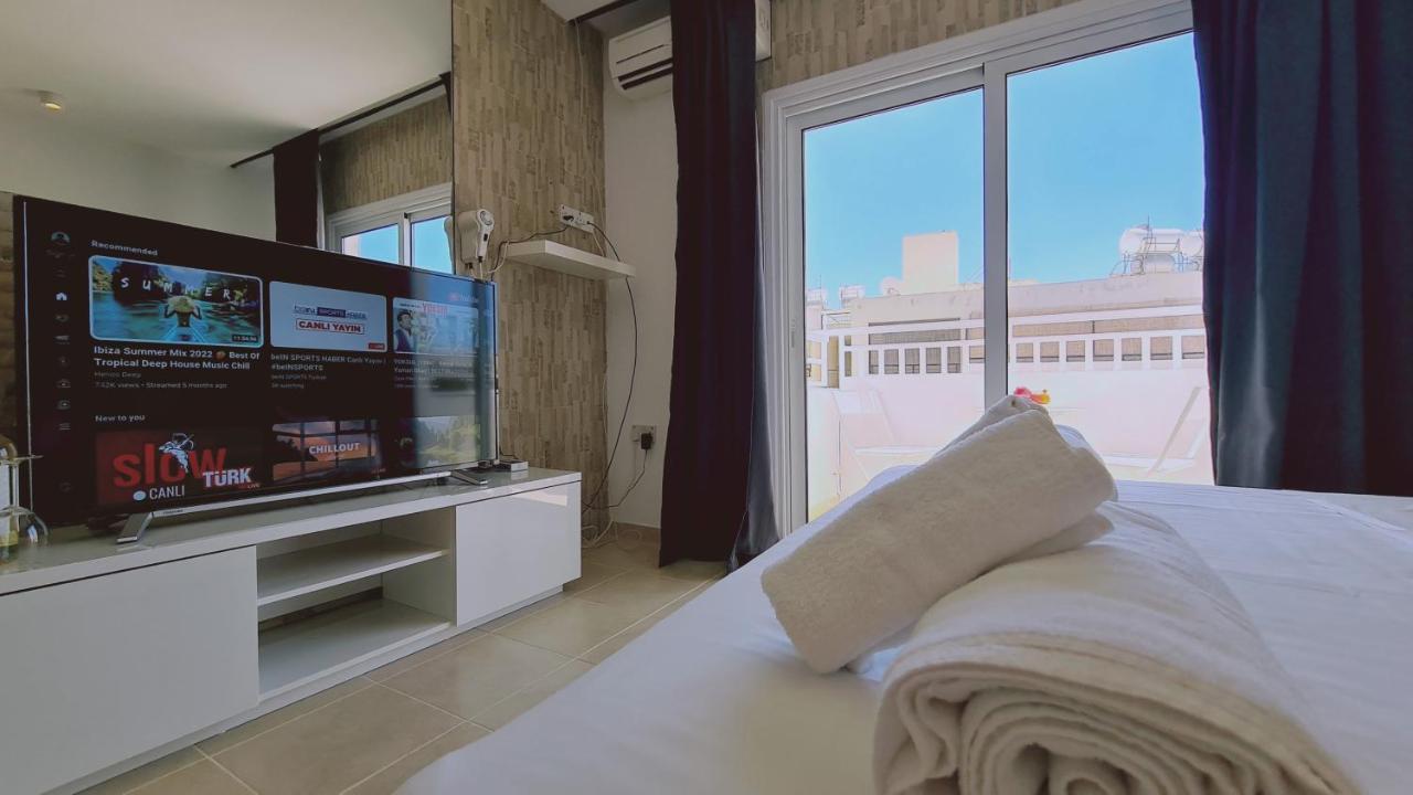 Apartment Lavish