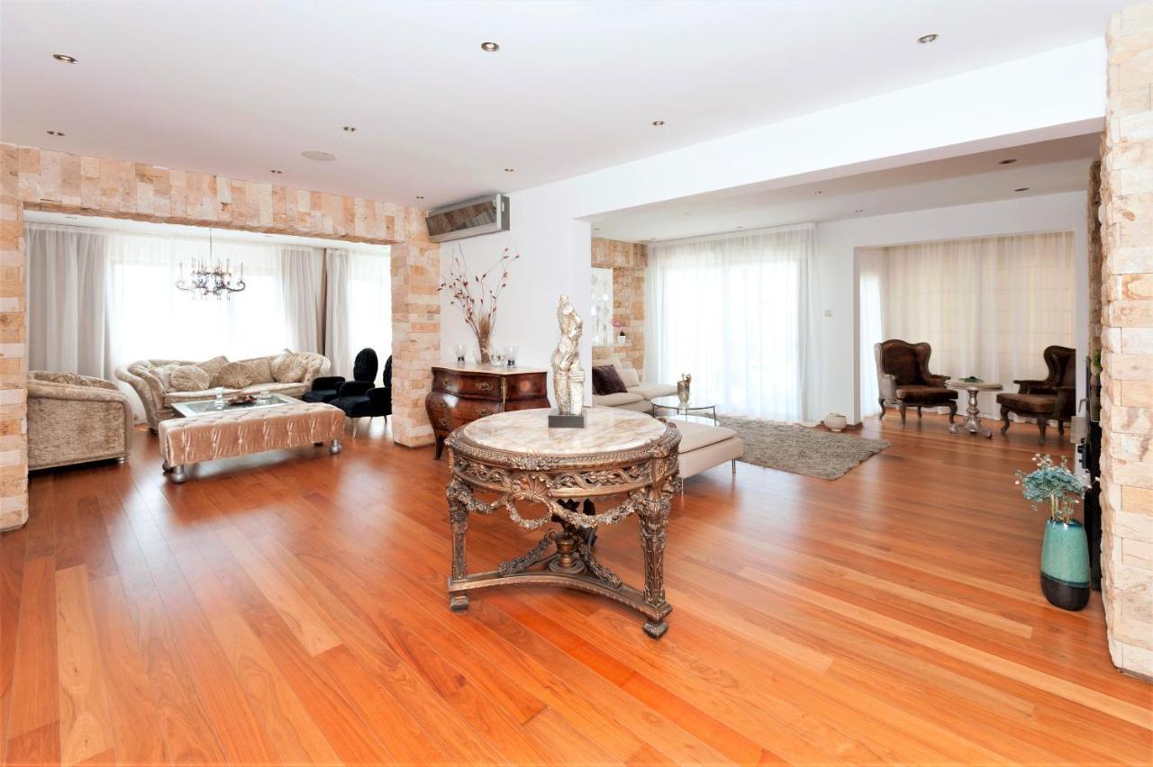 Cape Serenity Mansion
