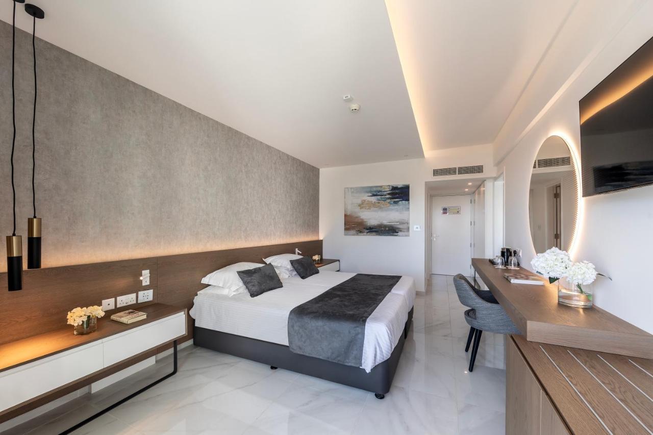 Pavlo Napa Hotel