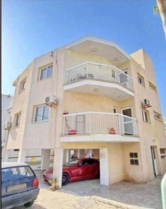 Nicolas 's Place