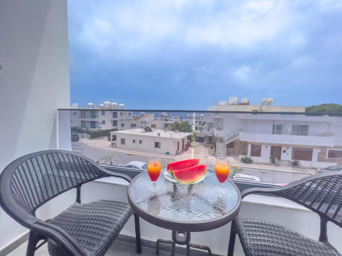 Giorgis Luxury Apartment Agia Napa
