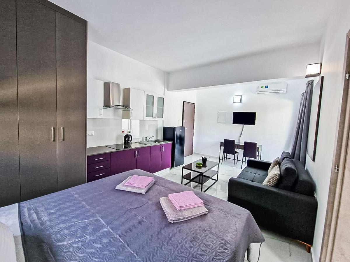 Giorgis Luxury *