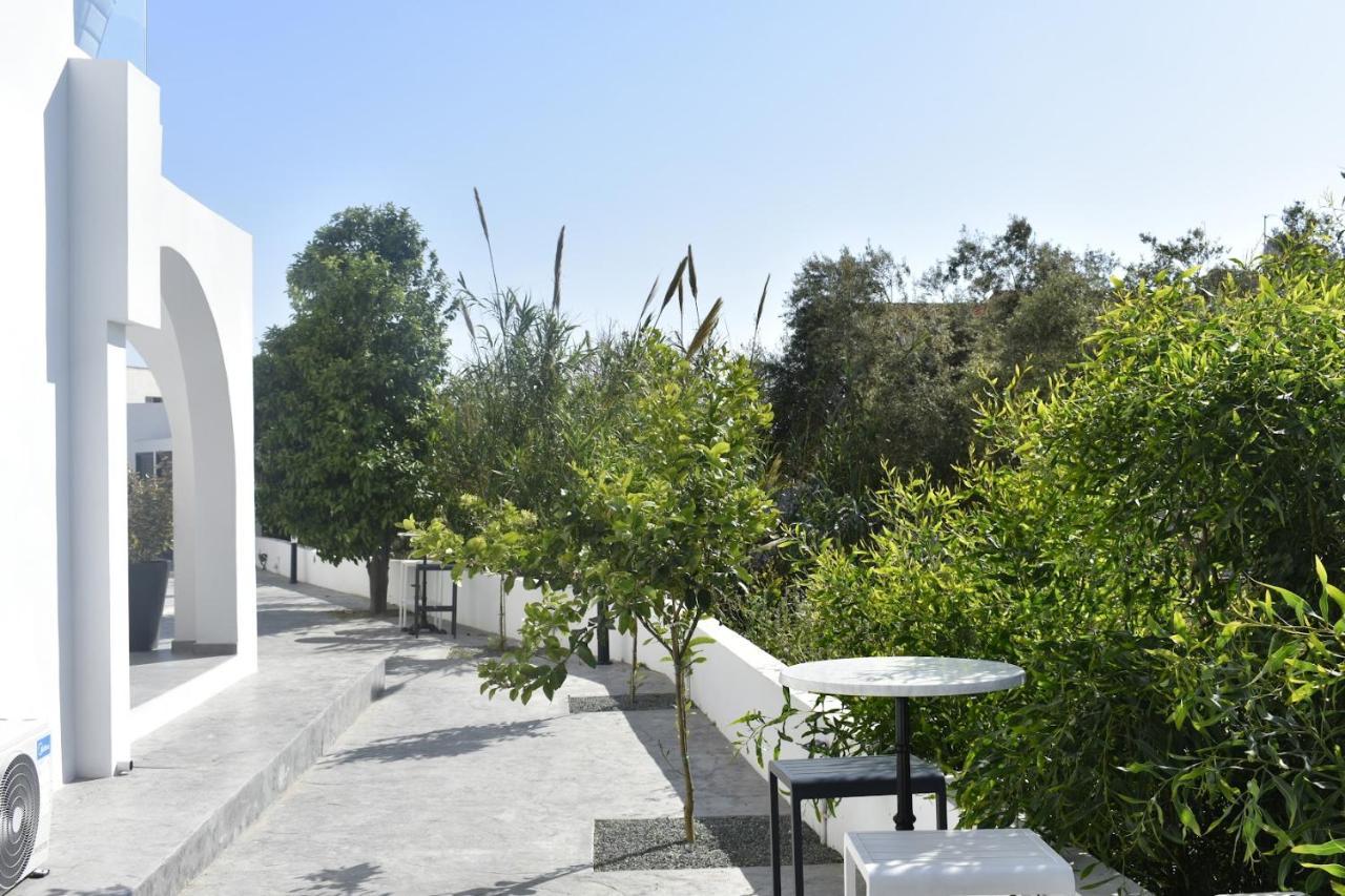 Zoi Hotel 3*