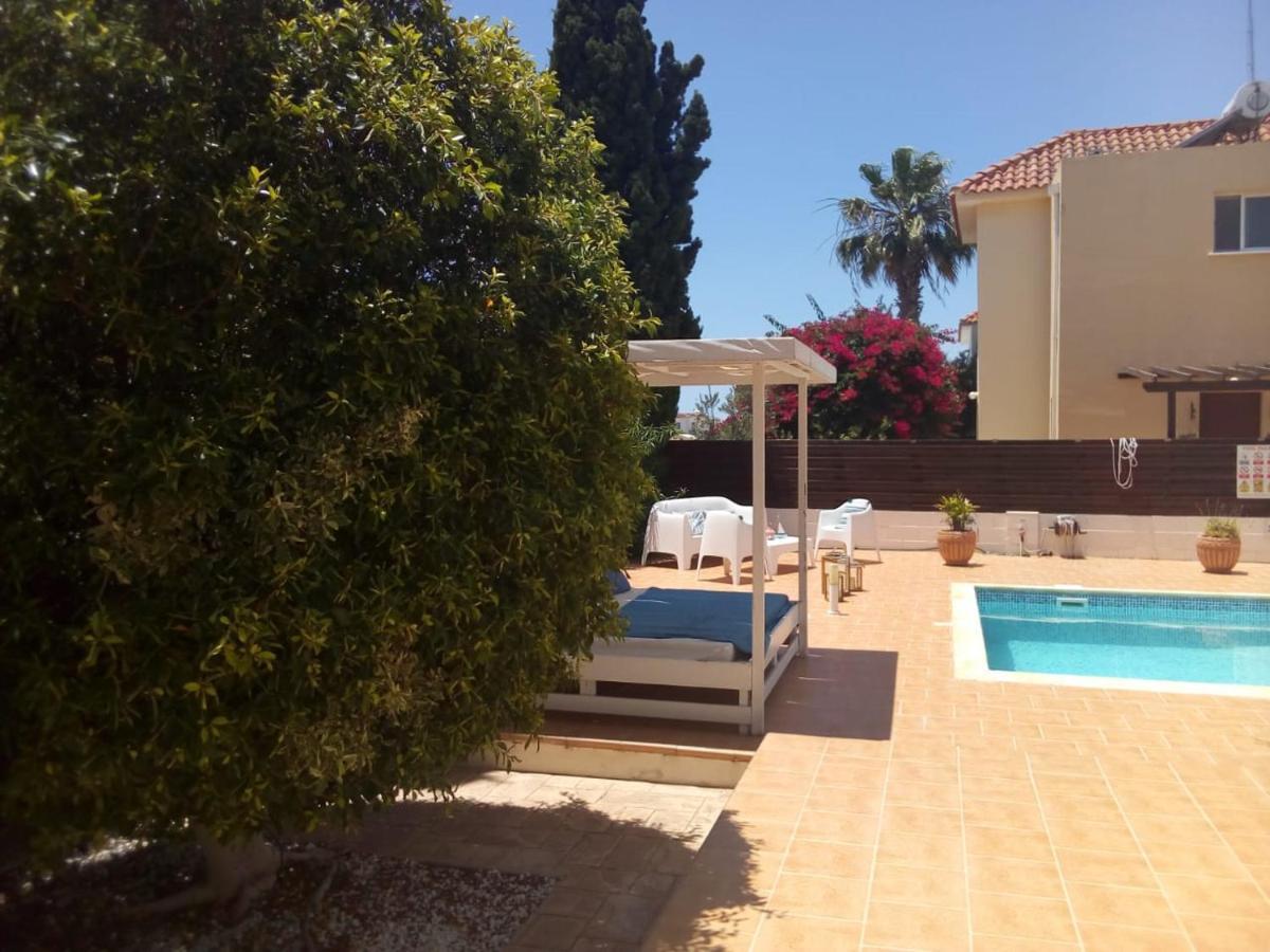 Summer Breeze - Cheerful 2 Bedroom With Pool Agia Napa