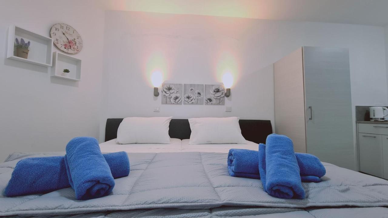 Napa Living Apartment
