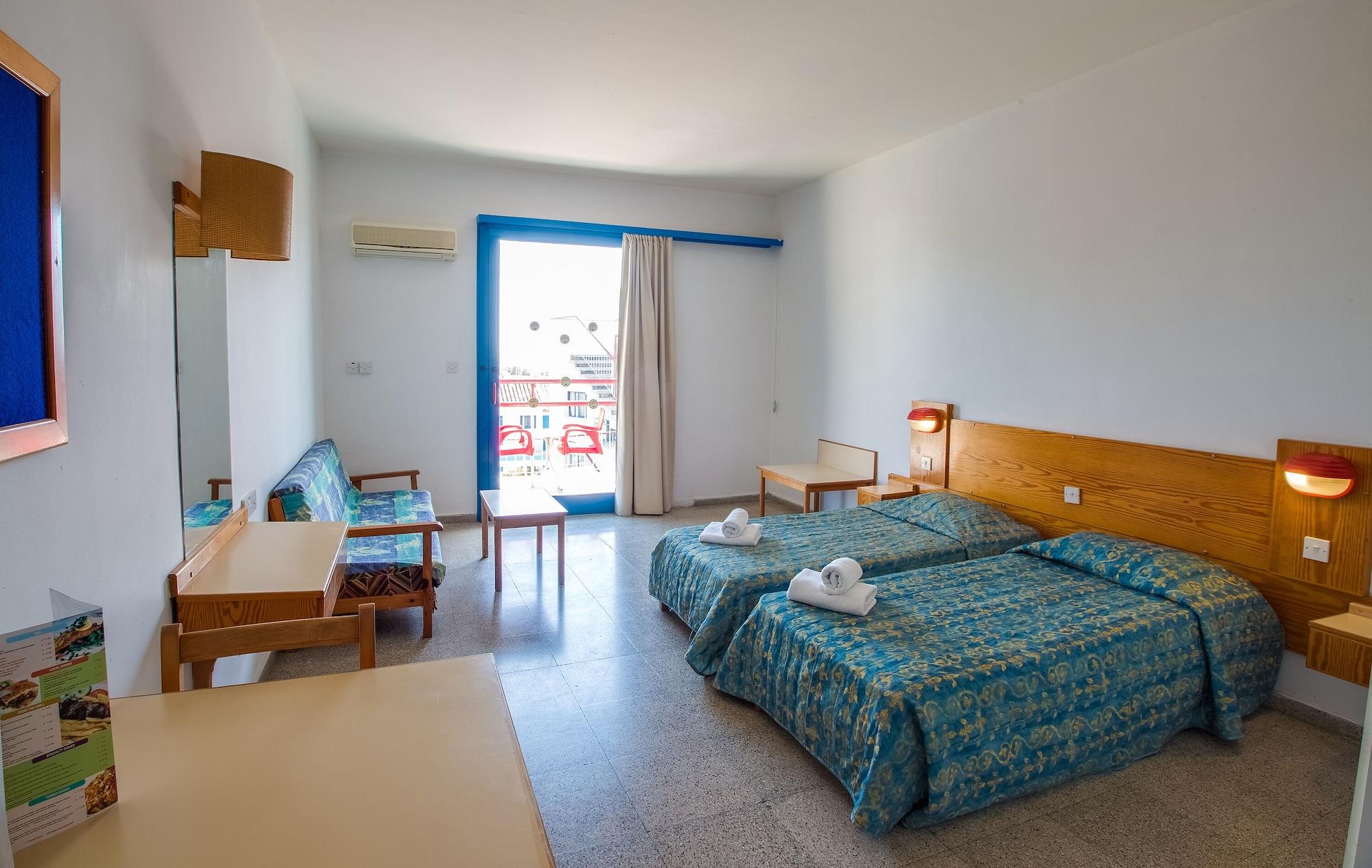 Green Bungalows Hotel Apartments 3*