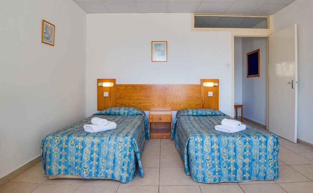 Aparthotel Green Bungalows Hotel Apartments