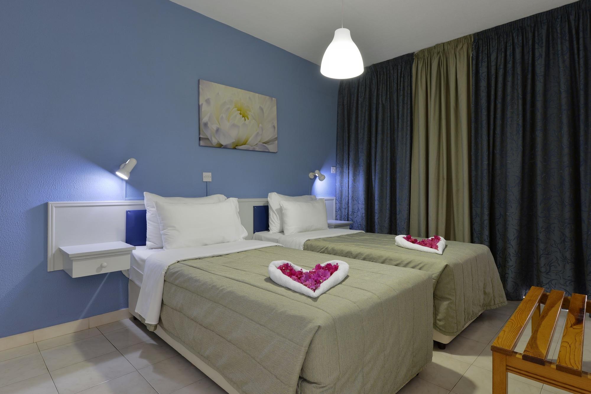 Aparthotel Napa Apts 3*