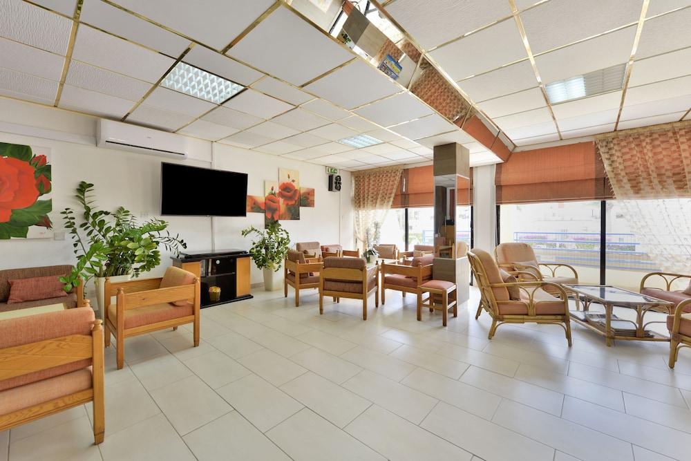 Napa Apts Ayia Napa
