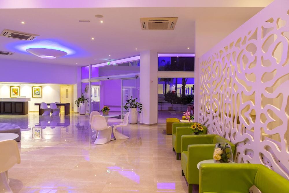 Hotel Limanaki Hotel&suites 4*