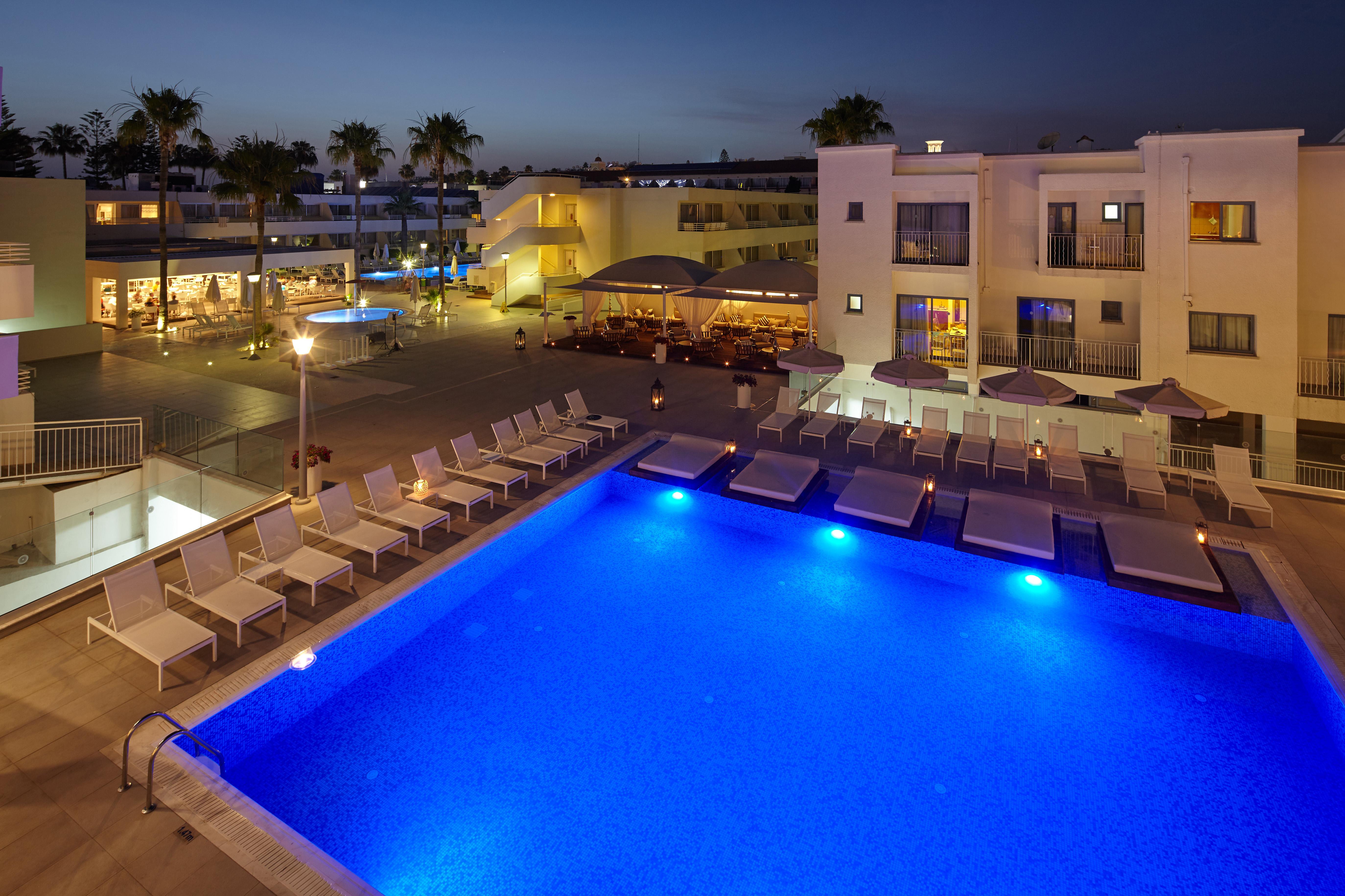 Melpo Antia & Agia Napa