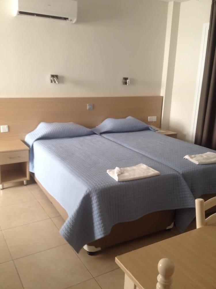 Christabelle Aparthotel