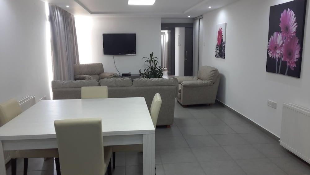 Aparthotel Agrino 3*