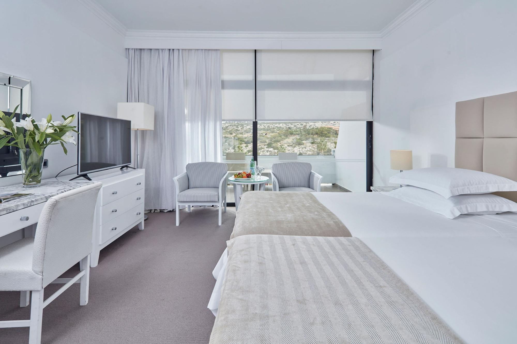Resort Grecian Bay 5*