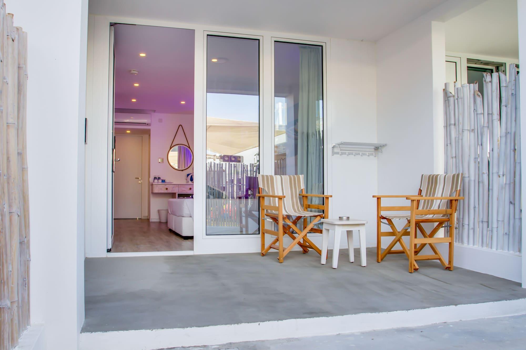 Blue Harbour Boutique Aparthotel 3*