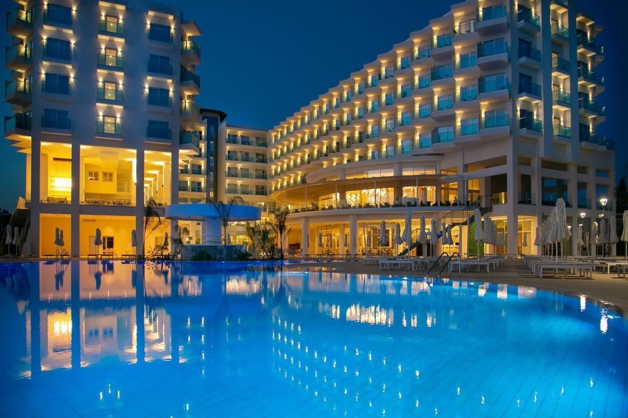 Nissiblu Hotel