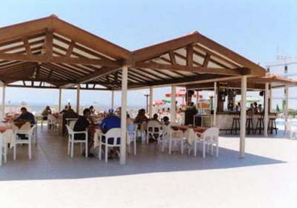 Tofinis Hotel 4*