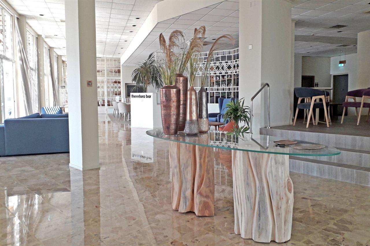 Marina Hotel