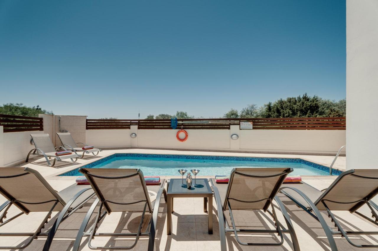 Villa Lankas *