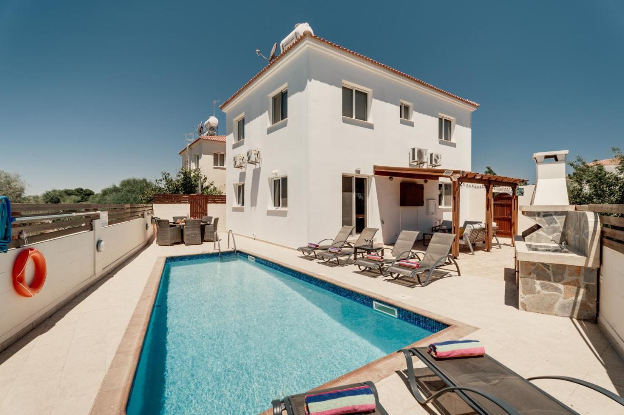 Villa Lankas *