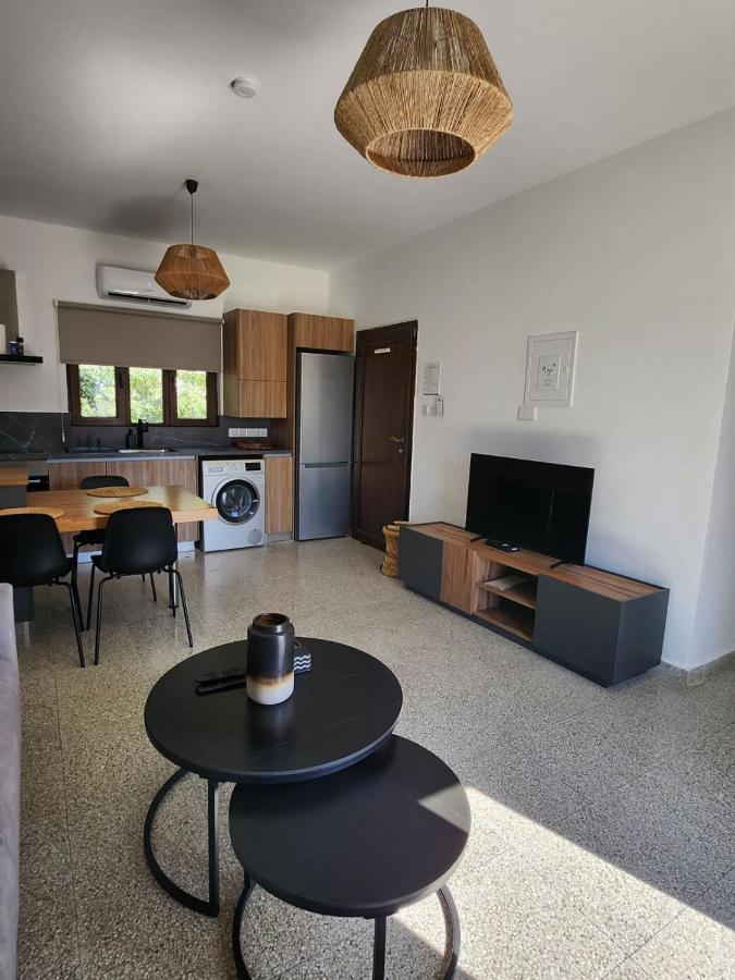 Adamandri - Prime Location Apartment *