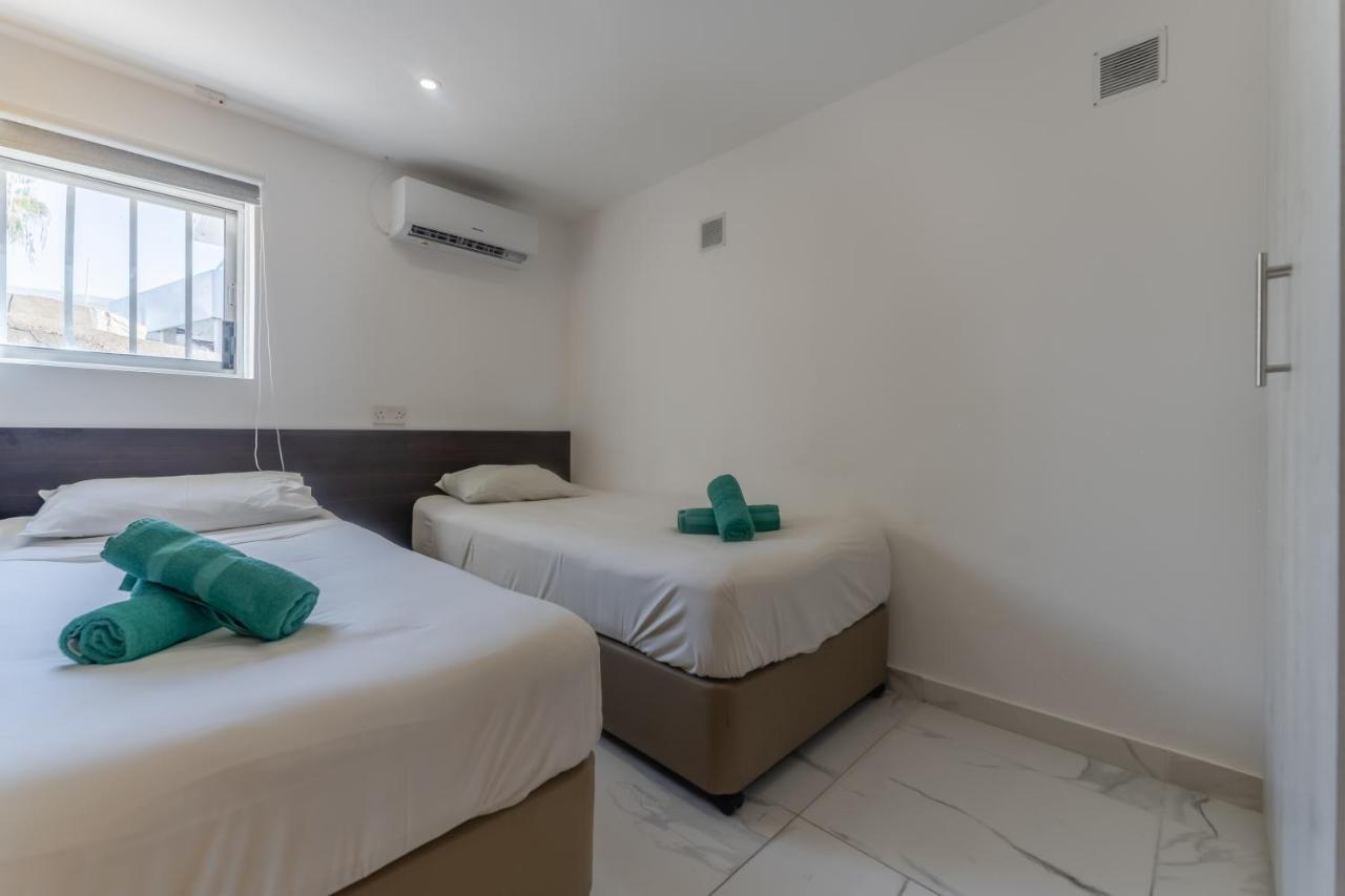 Sant Deluxe Agia Napa