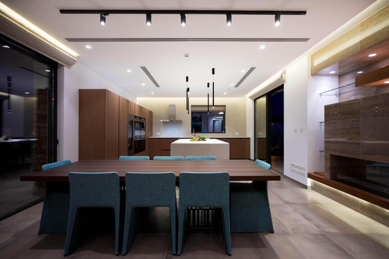 Vivo Mare Beachfront Villas- Blue Diamond *