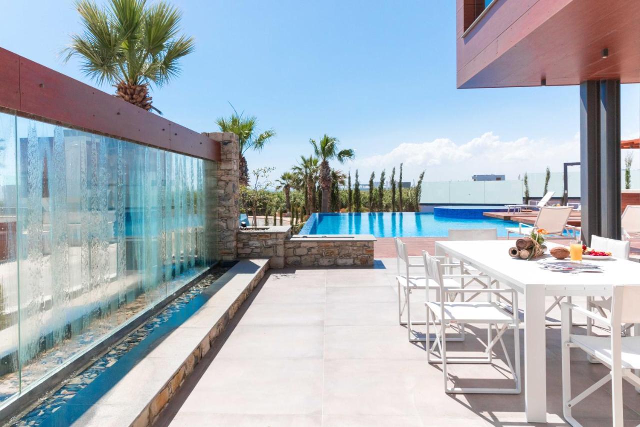 Villa Vivo Mare Beachfront Villas- Blue Diamond