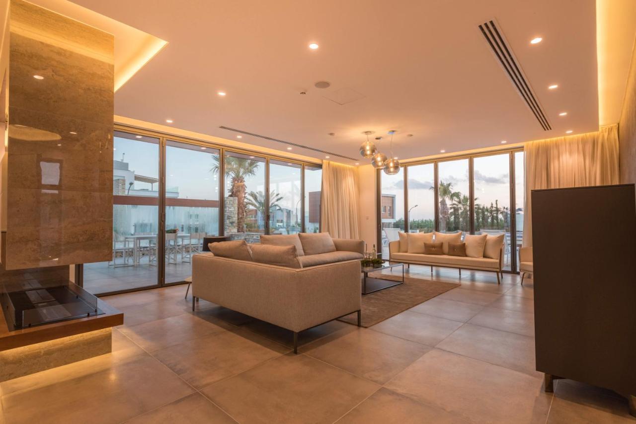 Villa Vivo Mare Beachfront Villas- Blue Diamond Ayia Napa