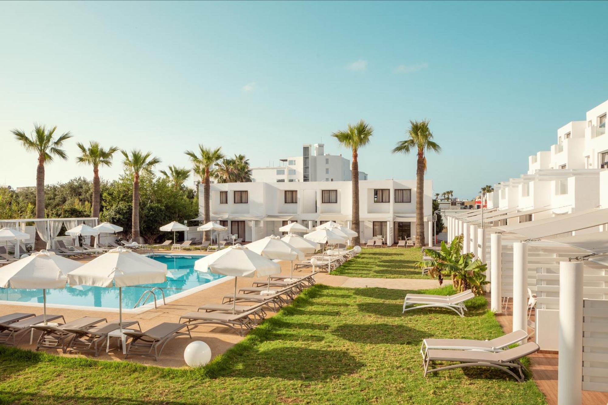 Aparthotel Lantiana Napa 3*