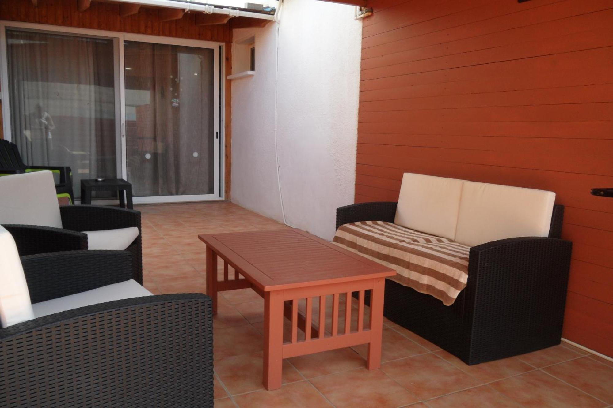 Ground Floor, Free Internet